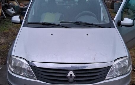 Renault Logan I, 2013 год, 320 000 рублей, 1 фотография