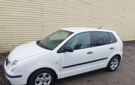 Volkswagen Polo IV рестайлинг, 2002 год, 250 000 рублей, 2 фотография