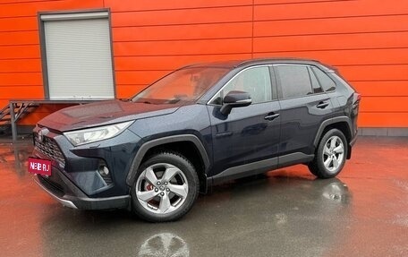 Toyota RAV4, 2019 год, 2 950 000 рублей, 1 фотография