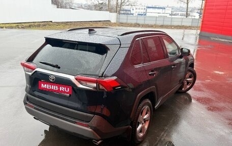 Toyota RAV4, 2019 год, 2 950 000 рублей, 6 фотография
