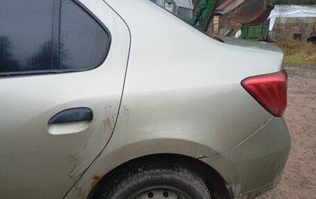 Renault Logan II, 2017 год, 450 000 рублей, 3 фотография