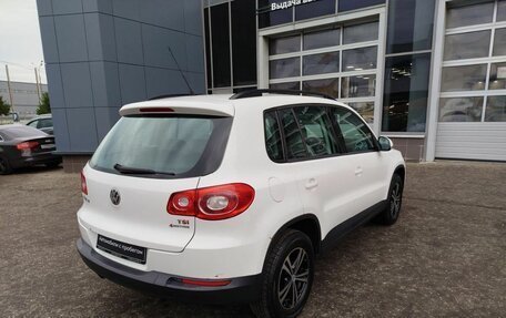 Volkswagen Tiguan I, 2011 год, 985 000 рублей, 9 фотография