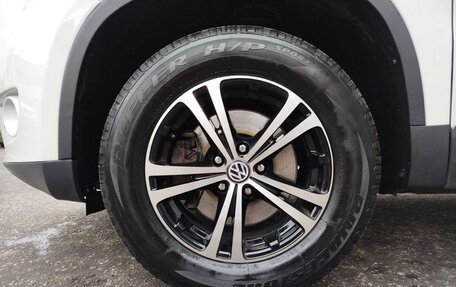 Volkswagen Tiguan I, 2011 год, 985 000 рублей, 11 фотография