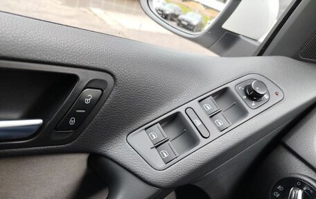 Volkswagen Tiguan I, 2011 год, 985 000 рублей, 17 фотография