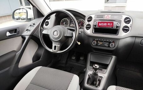 Volkswagen Tiguan I, 2011 год, 985 000 рублей, 22 фотография