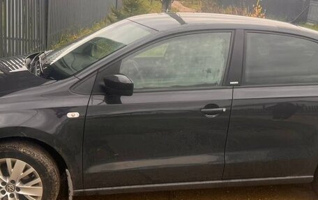 Volkswagen Polo VI (EU Market), 2014 год, 850 000 рублей, 2 фотография