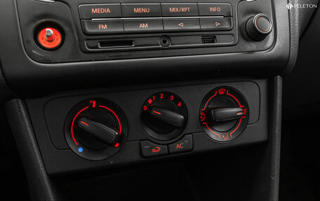 Volkswagen Polo VI (EU Market), 2013 год, 720 000 рублей, 18 фотография