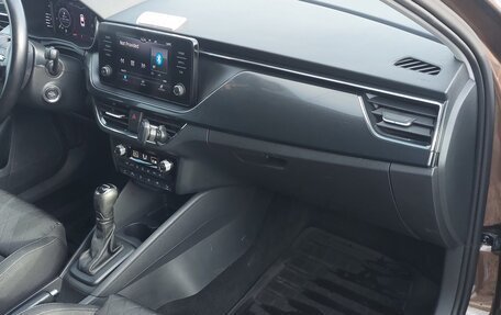 Skoda Rapid II, 2021 год, 2 000 000 рублей, 20 фотография