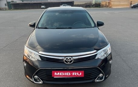 Toyota Camry, 2017 год, 2 200 000 рублей, 6 фотография