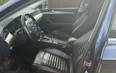 Volkswagen Passat B8 рестайлинг, 2016 год, 1 650 000 рублей, 10 фотография