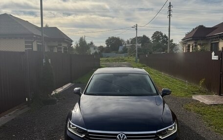 Volkswagen Passat B8 рестайлинг, 2016 год, 1 650 000 рублей, 3 фотография