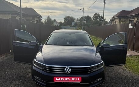 Volkswagen Passat B8 рестайлинг, 2016 год, 1 650 000 рублей, 14 фотография