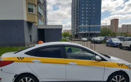 Hyundai Solaris II рестайлинг, 2015 год, 650 000 рублей, 4 фотография