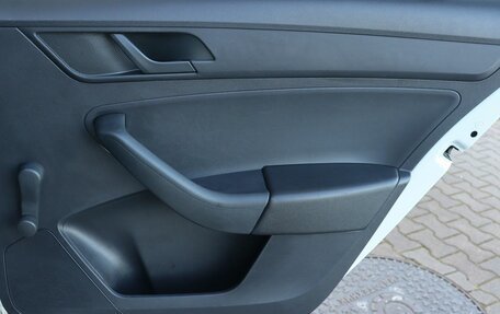 Skoda Rapid I, 2015 год, 799 000 рублей, 20 фотография