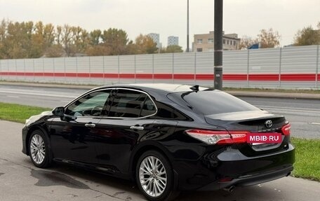 Toyota Camry, 2019 год, 2 990 000 рублей, 2 фотография