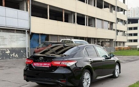 Toyota Camry, 2019 год, 2 990 000 рублей, 5 фотография