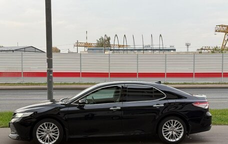 Toyota Camry, 2019 год, 2 990 000 рублей, 6 фотография