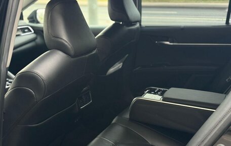 Toyota Camry, 2019 год, 2 990 000 рублей, 9 фотография