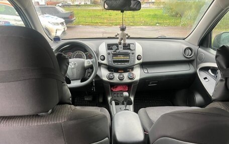 Toyota RAV4, 2010 год, 1 550 000 рублей, 10 фотография