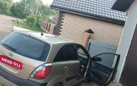 KIA Rio II, 2007 год, 400 000 рублей, 3 фотография