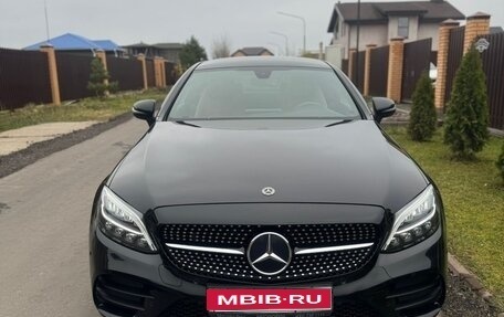 Mercedes-Benz C-Класс, 2019 год, 3 950 000 рублей, 1 фотография