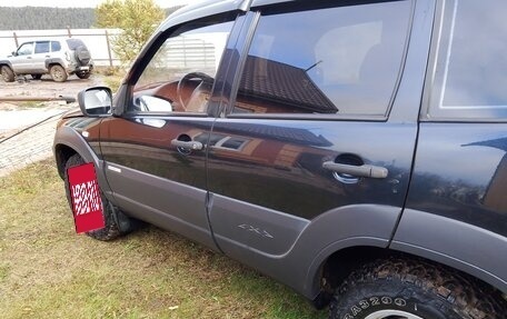 Chevrolet Niva I рестайлинг, 2012 год, 620 000 рублей, 5 фотография