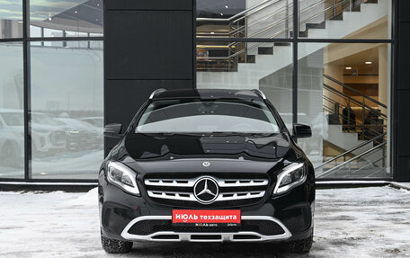 Mercedes-Benz GLA, 2019 год, 2 750 000 рублей, 2 фотография