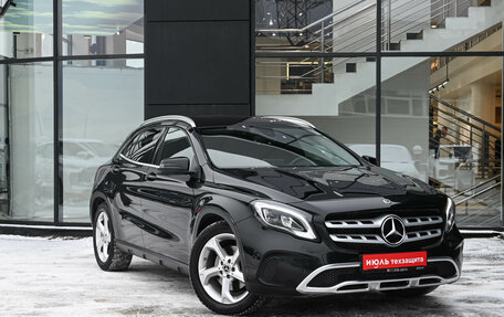 Mercedes-Benz GLA, 2019 год, 2 750 000 рублей, 3 фотография