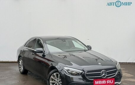 Mercedes-Benz E-Класс, 2021 год, 3 750 000 рублей, 3 фотография