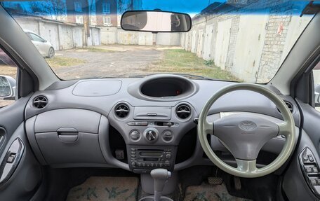 Toyota Vitz, 2001 год, 290 000 рублей, 11 фотография