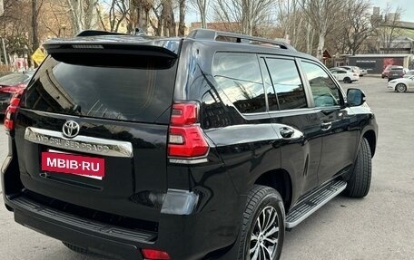 Toyota Land Cruiser Prado 150 рестайлинг 2, 2020 год, 5 900 000 рублей, 6 фотография