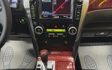 Toyota Camry, 2013 год, 1 390 000 рублей, 14 фотография