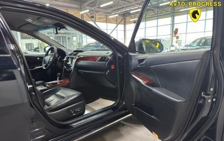 Toyota Camry, 2013 год, 1 390 000 рублей, 10 фотография