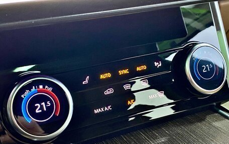 Land Rover Range Rover IV рестайлинг, 2023 год, 20 900 000 рублей, 30 фотография