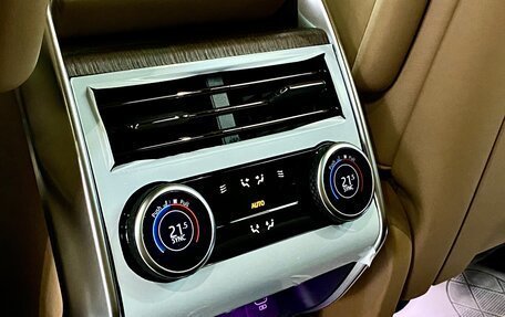 Land Rover Range Rover IV рестайлинг, 2023 год, 20 900 000 рублей, 25 фотография