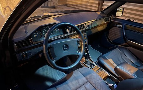 Mercedes-Benz E-Класс, 1992 год, 370 000 рублей, 10 фотография