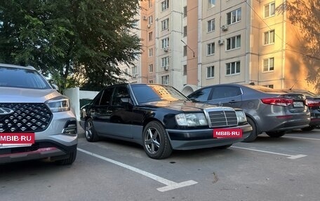 Mercedes-Benz E-Класс, 1992 год, 370 000 рублей, 4 фотография