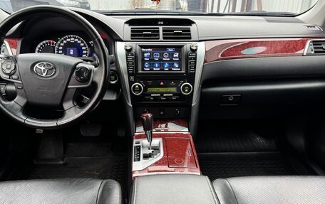 Toyota Camry, 2014 год, 1 850 000 рублей, 8 фотография