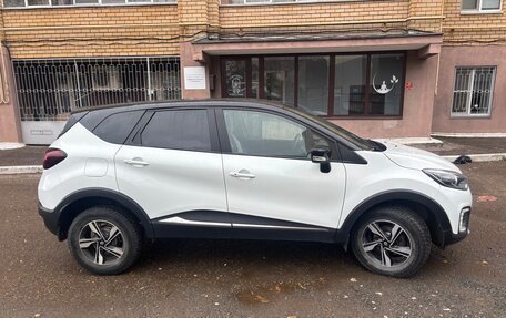 Renault Kaptur I рестайлинг, 2016 год, 1 275 000 рублей, 8 фотография
