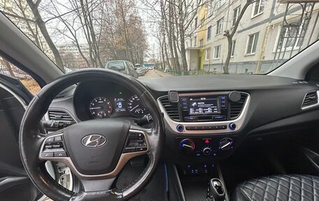 Hyundai Solaris II рестайлинг, 2018 год, 1 080 000 рублей, 9 фотография