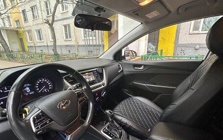 Hyundai Solaris II рестайлинг, 2018 год, 1 080 000 рублей, 8 фотография