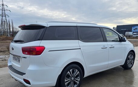 KIA Carnival III, 2019 год, 2 900 000 рублей, 6 фотография
