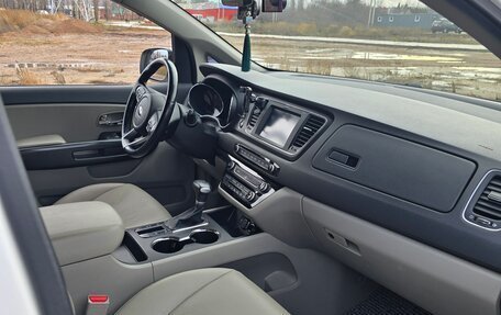 KIA Carnival III, 2019 год, 2 900 000 рублей, 9 фотография