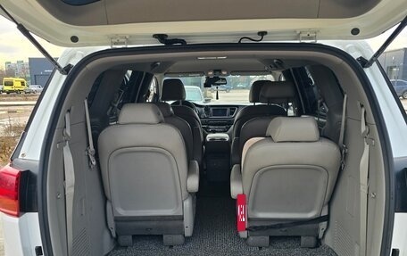 KIA Carnival III, 2019 год, 2 900 000 рублей, 16 фотография