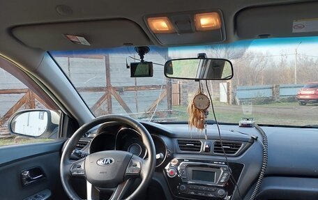 KIA Rio III рестайлинг, 2015 год, 777 000 рублей, 15 фотография