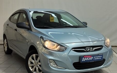 Hyundai Solaris II рестайлинг, 2012 год, 580 000 рублей, 3 фотография