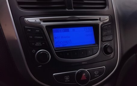 Hyundai Solaris II рестайлинг, 2012 год, 580 000 рублей, 15 фотография