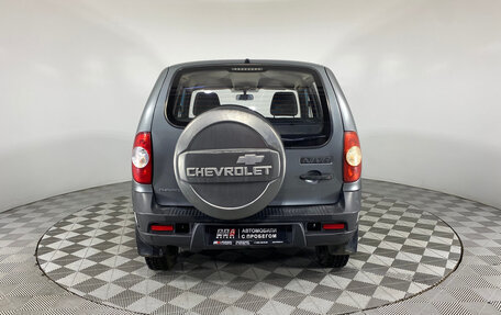 Chevrolet Niva I рестайлинг, 2015 год, 747 000 рублей, 6 фотография