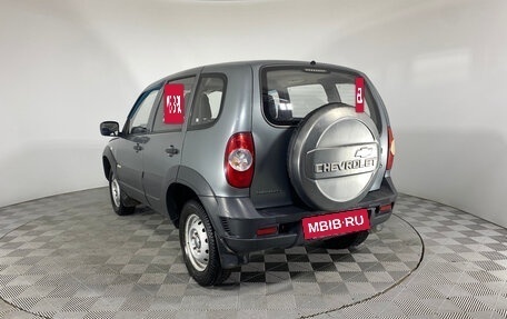 Chevrolet Niva I рестайлинг, 2015 год, 747 000 рублей, 7 фотография