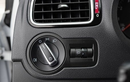 Volkswagen Polo VI (EU Market), 2018 год, 1 200 000 рублей, 18 фотография